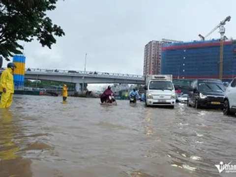 Dự báo thời tiết 16/9: Hà Nội và 6 tỉnh tiếp tục mưa lớn, có nơi trên 250mm