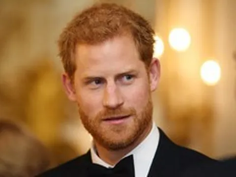 Tên thật của Hoàng tử Harry không phải Harry