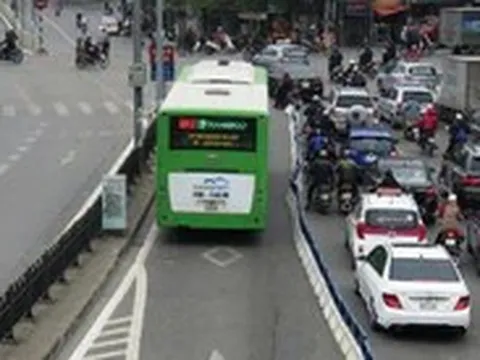 Hà Nội cho phép xe đi vào làn BRT trên đường Láng Hạ để thi công cầu vượt vành đai 1