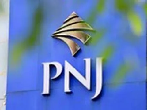 PNJ công bố tin bất ngờ, rút ngắn thời gian thanh toán cho khách bán vàng, kim cương