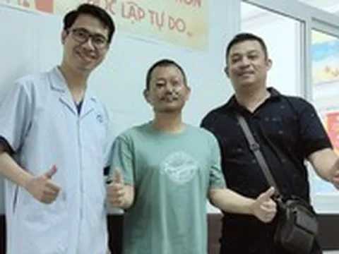10 ngày nỗ lực cứu sống du khách Myanmar nôn ra máu tươi sau chuyến bay tới Đà Nẵng
