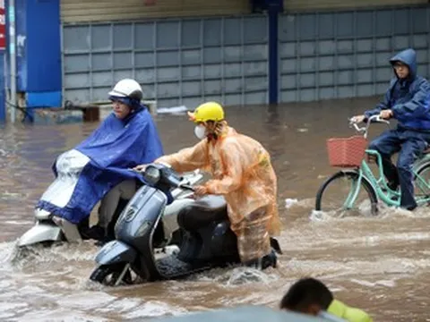 Hà Nội và 8 tỉnh miền Bắc còn mưa lớn dồn dập trước khi ngớt