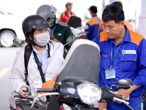 Giá xăng dầu tăng mạnh, xăng sinh học tăng cao nhất thêm gần 1.400 đồng/lít