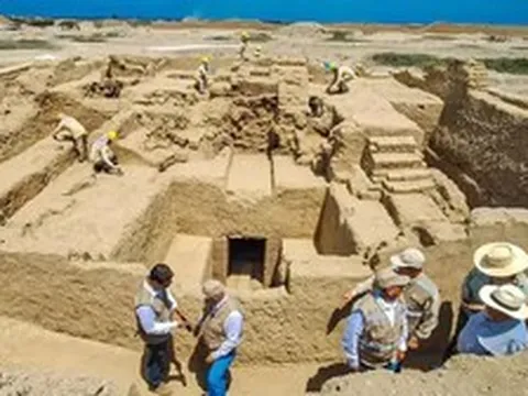 Phát hiện lăng mộ bí ẩn 600 năm tuổi gần như nguyên vẹn tại Peru