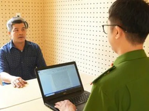 Con gái nói dối mang thai, bố bị bắt vì livestream gây rối tại bệnh viện