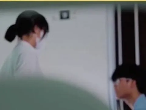 Nghe con nói “có người theo dõi, có camera trên trời”, ông bố tìm hiểu mới phát hiện sự thật đau lòng