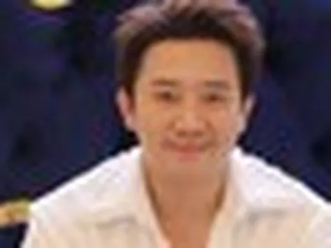 "Trấn Thành ăn gì mà thâm vậy?"