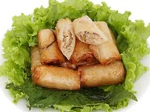 Thương hiệu tôi yêu: Đứng bếp cùng mẹ chờ chả giò Cầu Tre