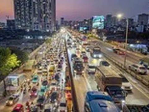 Đề xuất bỏ làn khẩn cấp đường vành đai 3 trên cao: Không chỉ là xóa vạch sơn và kẻ lại là xong