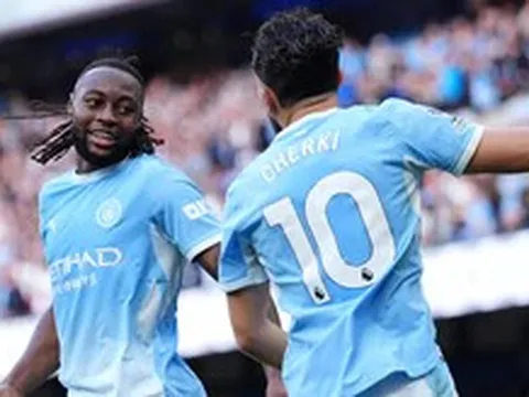 Rượt đuổi tỉ số, Man City thắng kịch tính Sunderland