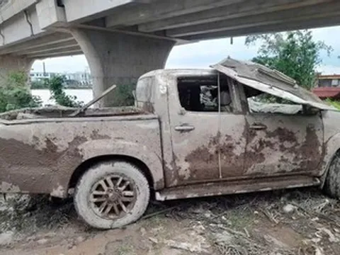 Những tình tiết bí ẩn quanh vụ ô tô chứa bộ xương người ở Vĩnh Long