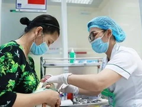 Nhân viên y tế được hưởng phụ cấp ưu đãi nghề như thế nào?