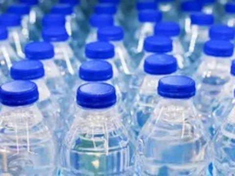 Lời khuyên cho những người hay sử dụng nước đóng chai