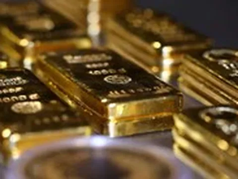 Đọc nhanh 24-9: Giá vàng lao dốc, dầu bật tăng; đồng USD lên cao nhất trong 2 tháng