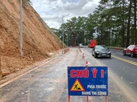 Sạt lở đèo Prenn Đà Lạt: Định vị vách ta luy bằng lưới thép