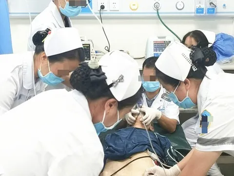Người đàn ông 55 tuổi đột quỵ giữa đêm, bác sĩ cảnh báo chớ làm 4 việc này sau bữa tối