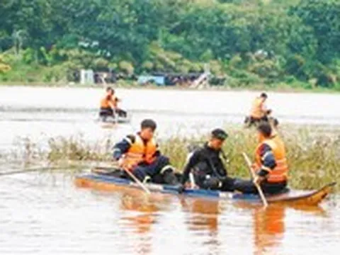 Vụ ô tô bị nước cuốn ở Đồng Nai: Đã tìm thấy thi thể nữ tài xế