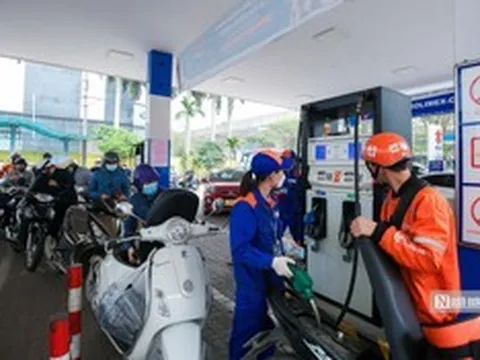Giá xăng chiều nay (24/9) tăng lần thứ tư liên tiếp