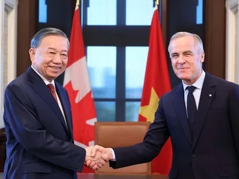 Việt Nam nâng cấp quan hệ với Canada lên Đối tác chiến lược