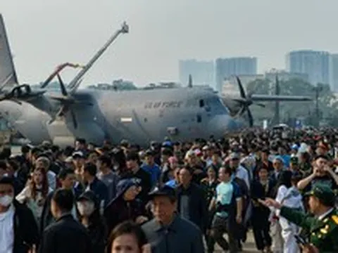 Triển lãm quốc phòng dự kiến có máy bay C-130J, pháo phản lực HIMARS, xe chiến đấu Stryker của Mỹ