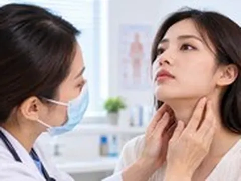 Ung thư vòm họng: Những dấu hiệu cảnh báo dễ nhầm với bệnh tai mũi họng thông thường
