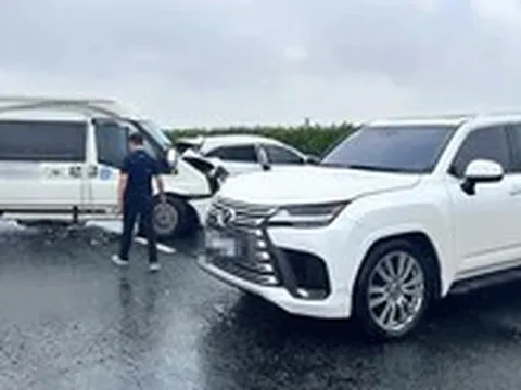 Vụ xe Lexus dừng đột ngột gây tai nạn liên hoàn trên cao tốc: Tạm giữ hình sự tài xế