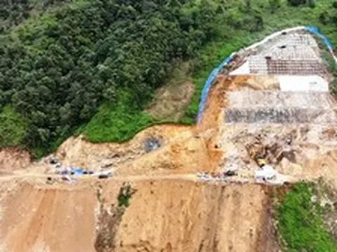 Đường hầm xuyên núi cao nhất Việt Nam đang được Đèo Cả đào dưới "vua đèo" Tây Bắc: Được xếp vào nhóm công trình "cấp đặc biệt", rút ngắn thời gian di chuyển 22km xuống chỉ còn vài phút