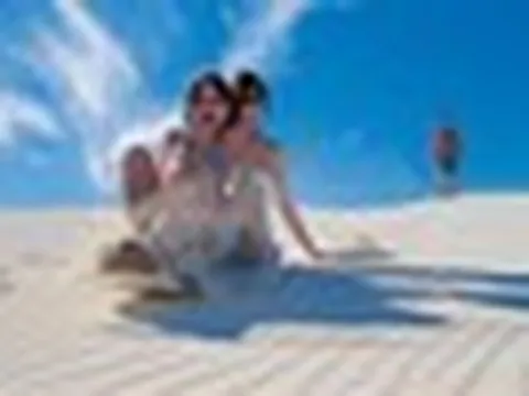 Phát hiện "tiểu sa mạc Sahara" ở Việt Nam có hồ rộng 70 ha, kỳ nghỉ 5 ngày đón hơn 10.000 lượt khách