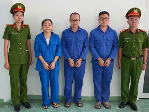 Công an TPHCM khởi tố, bắt 3 đối tượng in lậu 21.000 quyển sách