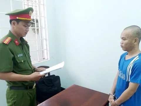 Tạm giam đối tượng lái xe tông vào CSGT làm nhiệm vụ ở An Giang