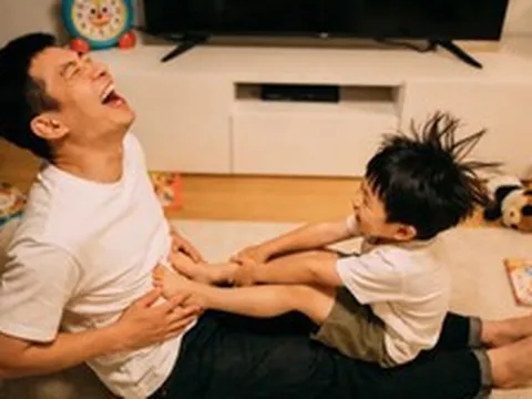 Nếu nhà bạn có con trai: Cho con 4 thứ này còn giá trị gấp ngàn lần tiền bạc, xe sang!