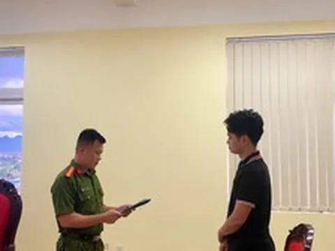 Công an điều tra số tiền hơn 5,3 tỷ đồng chuyển khoản trong nhiều lần: Bắt Trương Minh Hiếu SN 2005