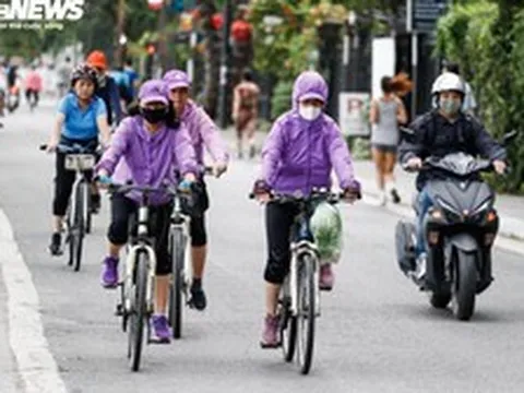 Miền Bắc nắng 34 độ trước khi đón không khí lạnh