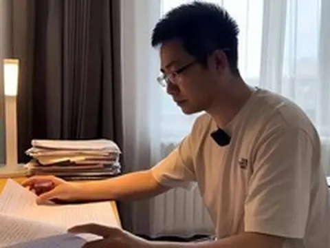 14 năm sau ngày tốt nghiệp ĐH top 1, người đàn ông 38 tuổi thi lại từ đầu để học ngành Y