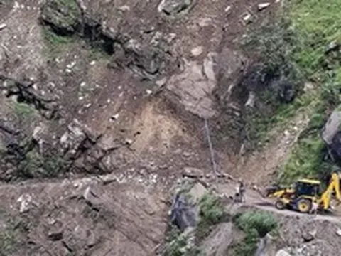 Lũ lụt, sạt lở kinh hoàng khiến 19 người thiệt mạng ở Ấn Độ, Nepal