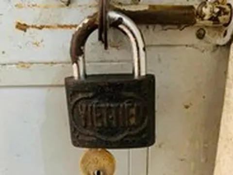 Thương hiệu tôi yêu: Chiếc ổ khóa và nghĩa tình xóm trọ nghèo