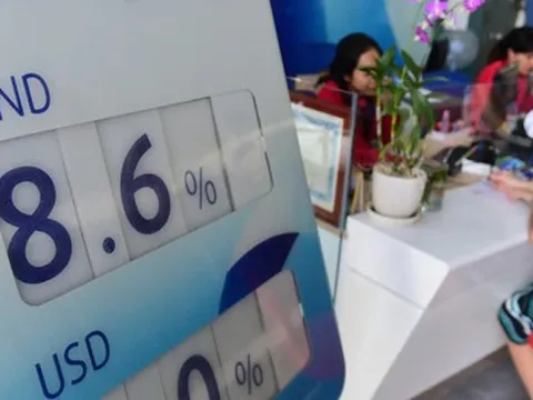 Lãi suất tăng mãi, nhiều người vay phải rao bán nhà, đất vì ‘ngộp bank’
