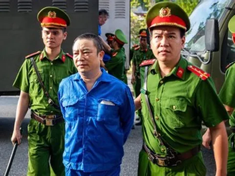 Xét xử ‘bà trùm' Mai Anh cùng 64 bị cáo trong 10 ngày