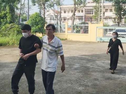 Hình ảnh tài xế tông tử vong nữ sinh ở Vĩnh Long tại phiên tòa sáng 29/9