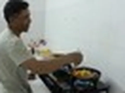 Giải pháp "thoát mùi" sau khi nấu ăn