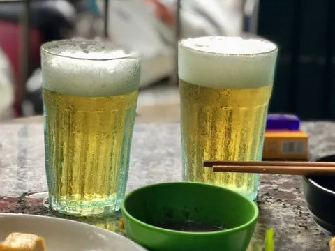 Tối nào cũng uống một chai bia, người đàn ông 62 tuổi bất ngờ khi đi khám