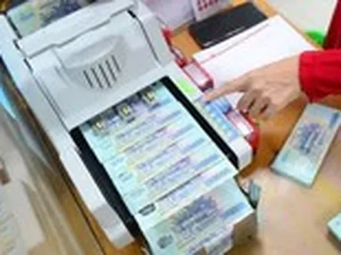 Nợ khó đòi, nhiều ngân hàng rao bán từ nhà đất, cây xăng, trường mầm non, chuồng gà...