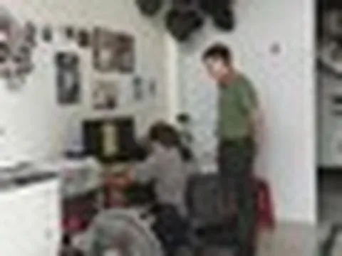 Công an kiểm tra 20 cửa hàng photocopy