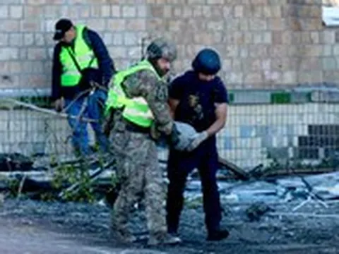 Nga nói sắp tấn công lớn, kêu gọi các nhà ngoại giao, công dân nước ngoài rời Kiev