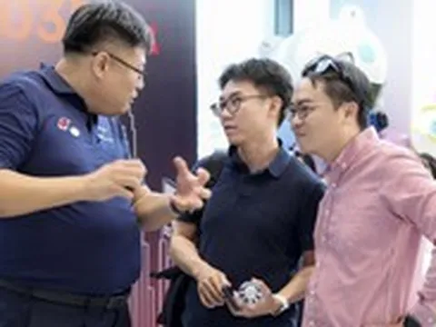 Ứng dụng AI trong chăm sóc khách hàng: 'Chậm lại 1 giây' để giữ tiền cho người dùng