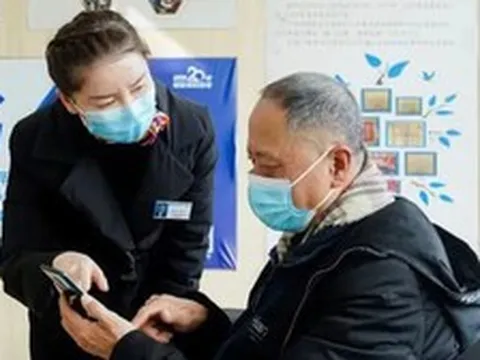 Khách gửi tiết kiệm 3,6 tỷ đồng, 27 năm sau đi rút được ngân hàng thông báo: “Sổ tiết kiệm của ông là giả”