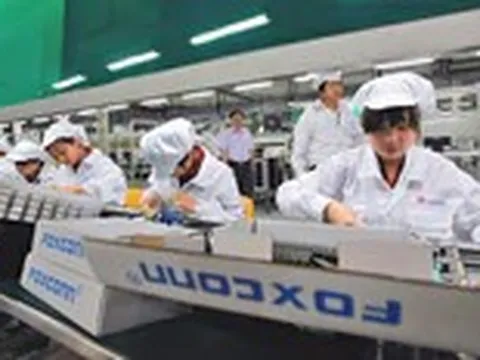 Sau 9 tháng nhập siêu, cán cân thương mại bất ngờ xuất siêu 1,27 tỉ USD