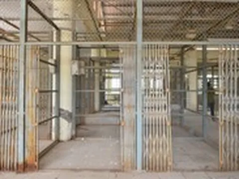 Sau nhiều năm bỏ không, hai khu chợ rộng hàng chục ngàn m² ở Hà Nội giờ ra sao?