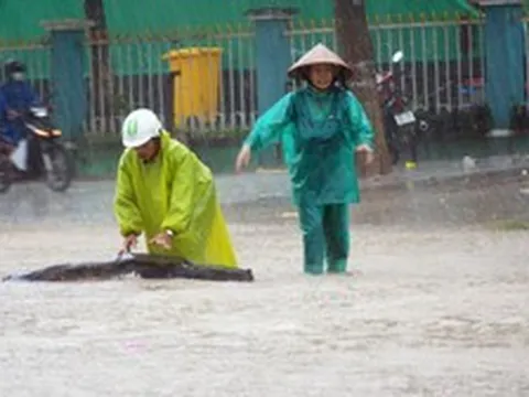 Tin không khí lạnh mới nhất và dự báo mưa lớn trên 600mm ở miền Trung