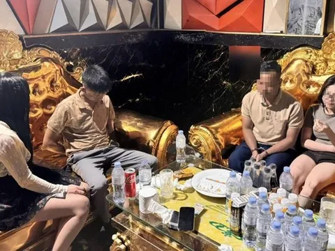 Kiểm tra quán karaoke, phát hiện 14 người dương tính ma túy